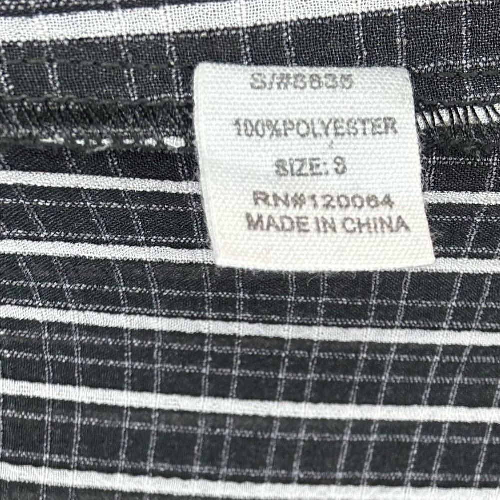 Blouses/flannels/button downs-2 for $20 or 3 for $30 (Mix & Match) - Picture 5 of 5